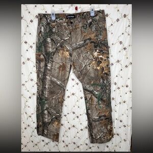 Realtree Men's Brown and Green Cargo Pants